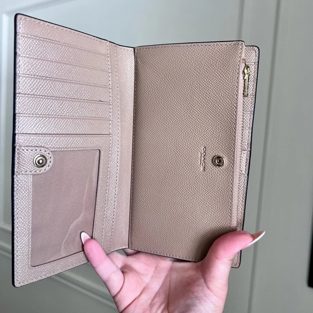 Coach Slim Wallet - Picture 2 of 5